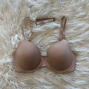 Skims Fits Everybody T-shirt Bra Clay Size 32D
